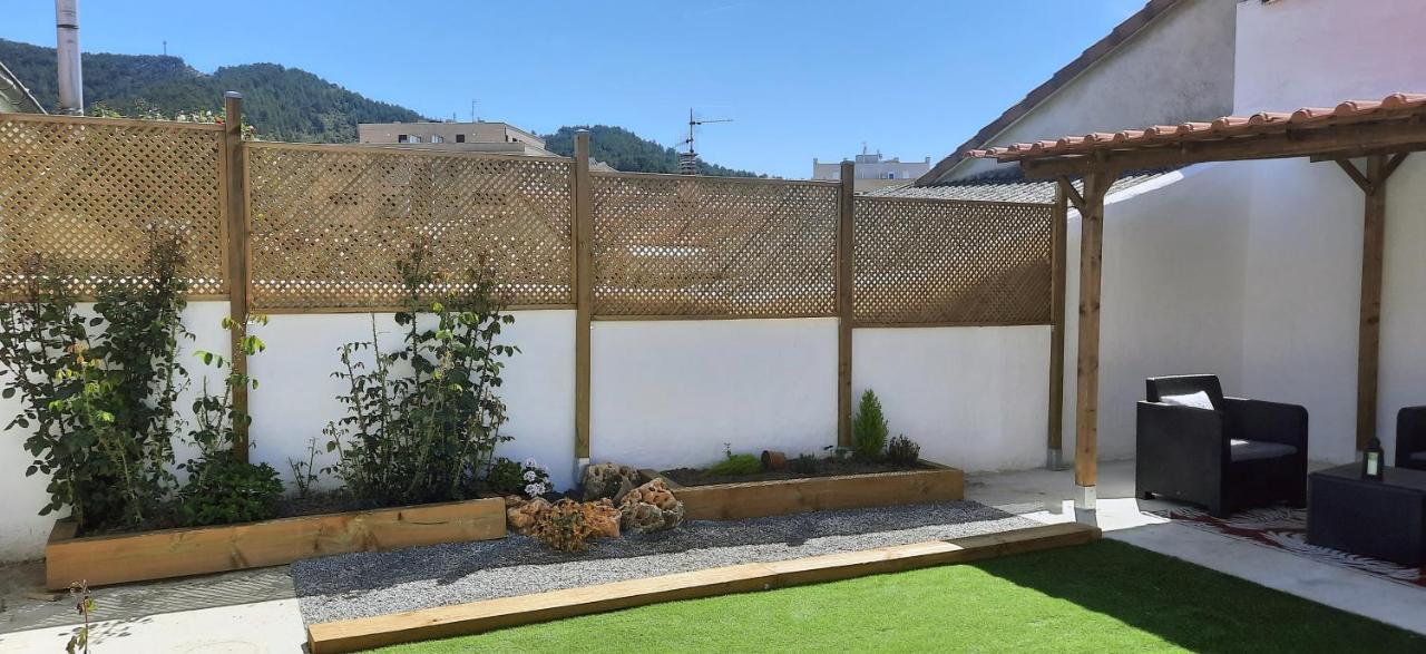 Kataenea. Apartamento En El Prepirineo Navarro. Naturaleza Aoiz Extérieur photo